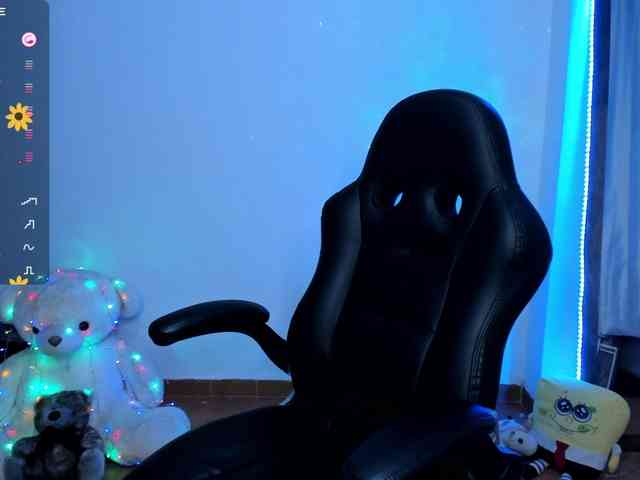 angelaagomez's live room