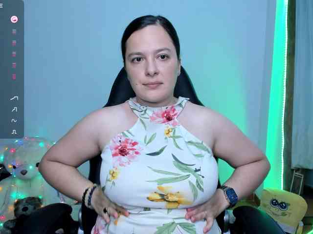 angelaagomez webcam