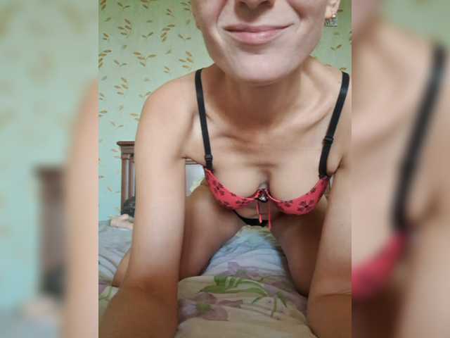 businka11223a live cam on BongaCams