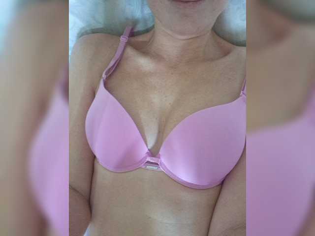 businka11223a live cam on BongaCams
