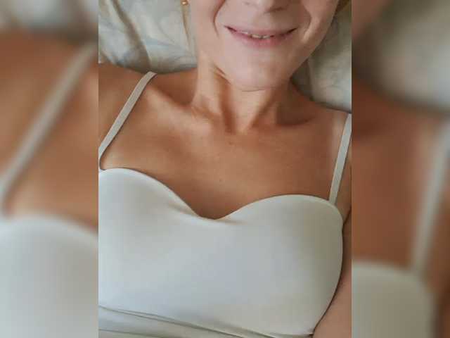 businka11223a live cam on BongaCams