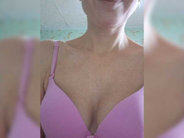 businka11223a live cam on BongaCams
