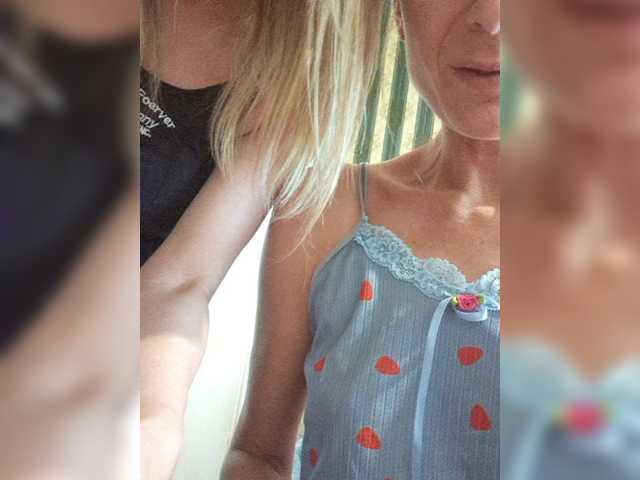 businka11223a live cam on BongaCams