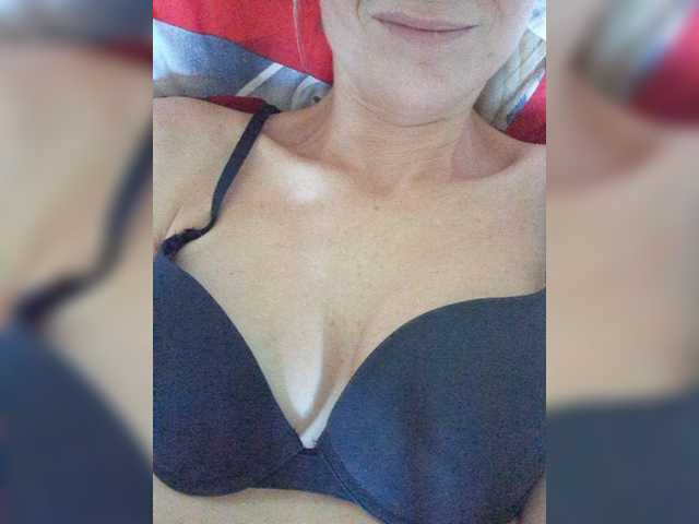 businka11223a live cam on BongaCams