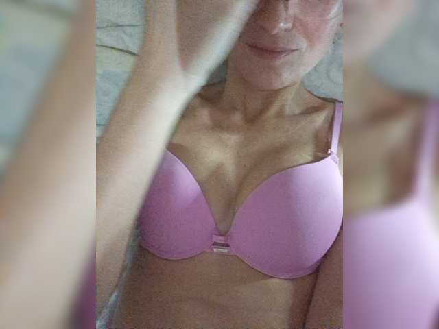businka11223a live cam on BongaCams
