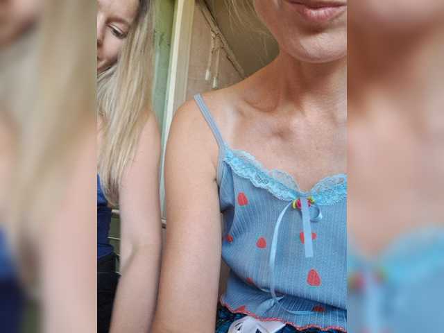 businka11223a live cam on BongaCams