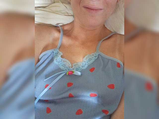 businka11223a live cam on BongaCams
