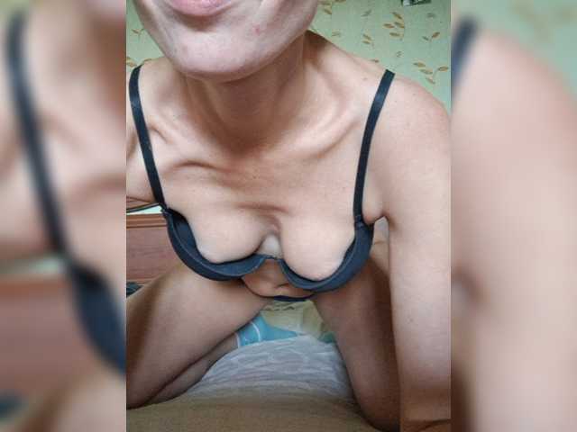 businka11223a live cam on BongaCams