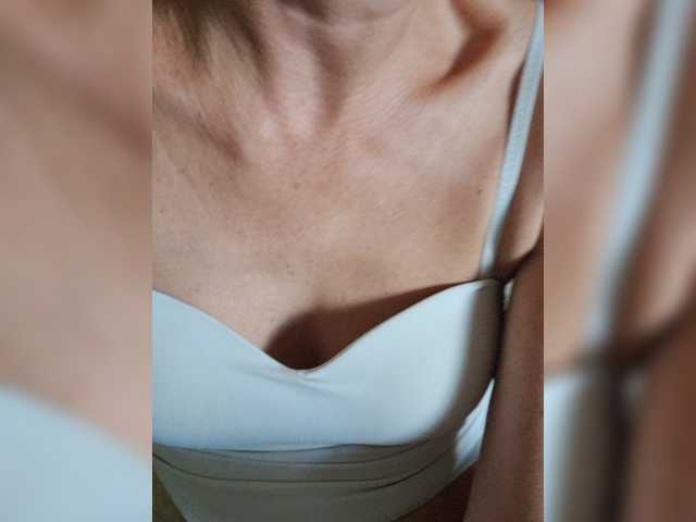 businka11223a live webcam show