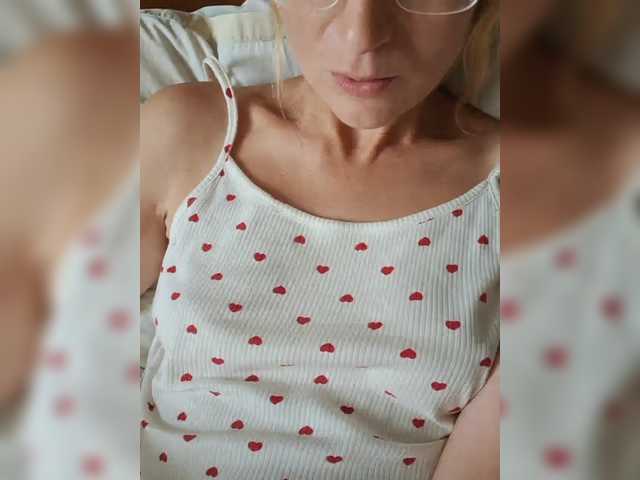 businka11223a live cam on BongaCams