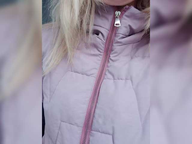 businka11223a's BongaCams show and profile