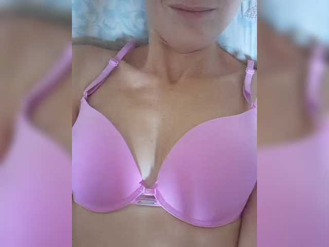 businka11223a live cam on BongaCams