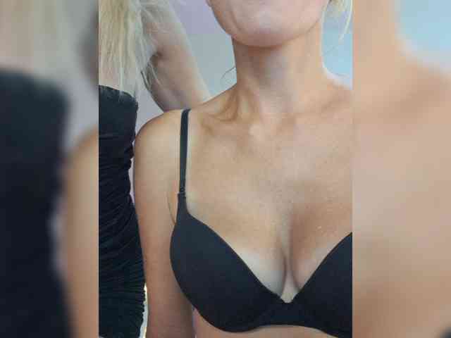businka11223a Sex Cam Show