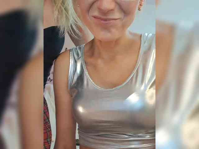 businka11223a Sex Cam Show