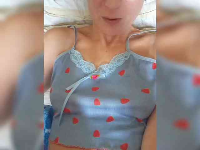 businka11223a Live Webcam on BongaCams