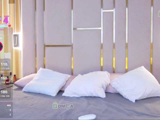 WhiteGirl-one live cam on BongaCams