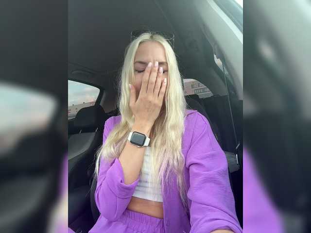WhiteGirl-one live cam on BongaCams