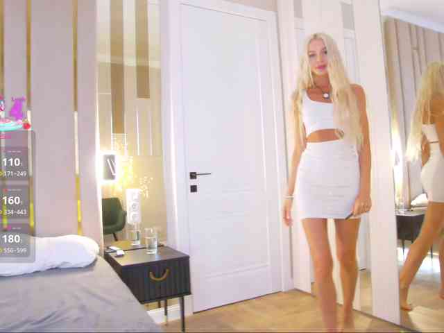 WhiteGirl-one webcam
