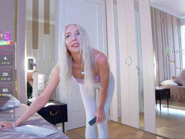 WhiteGirl-one webcam
