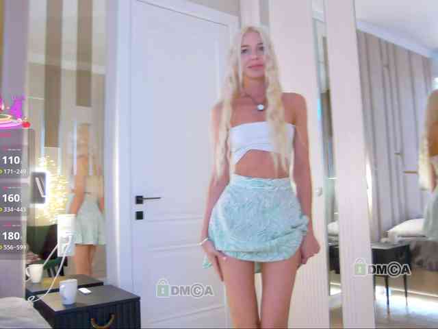 WhiteGirl-one webcam