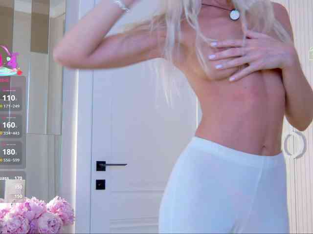 WhiteGirl-one webcam