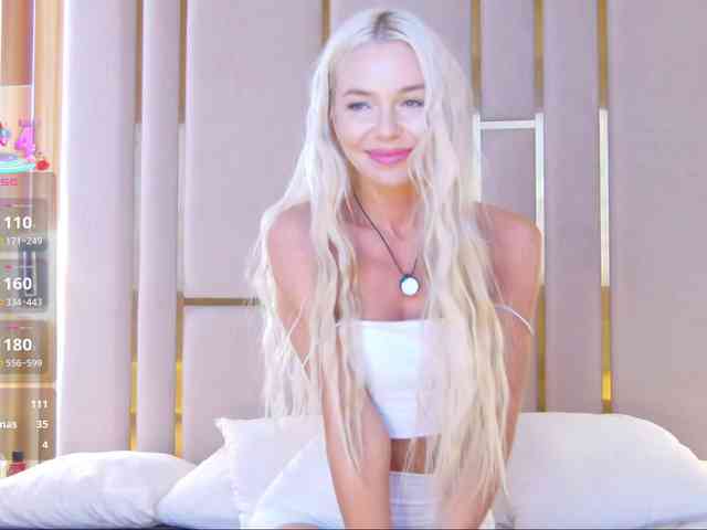 WhiteGirl-one webcam