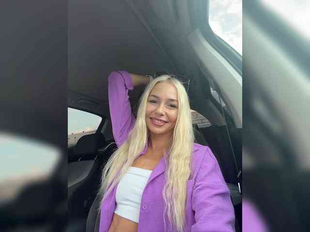 WhiteGirl-one webcam