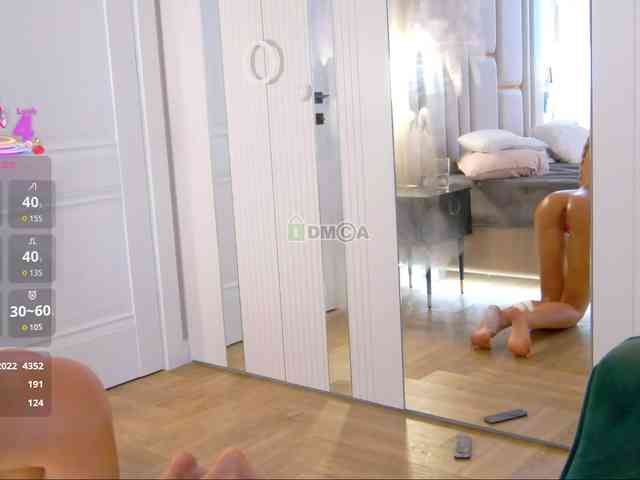 WhiteGirl-one webcam
