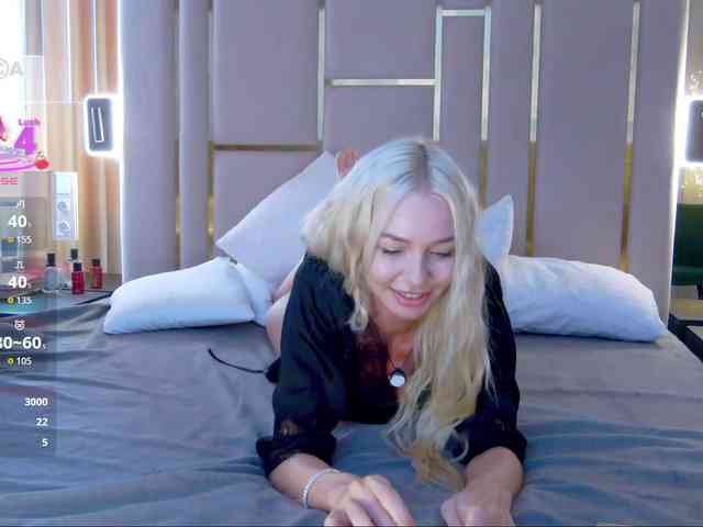 WhiteGirl-one webcam