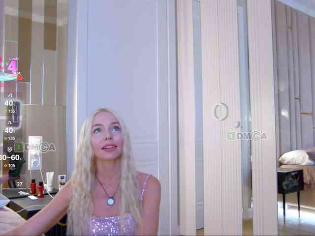 WhiteGirl-one webcam