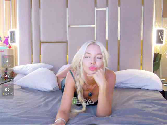 WhiteGirl-one webcam