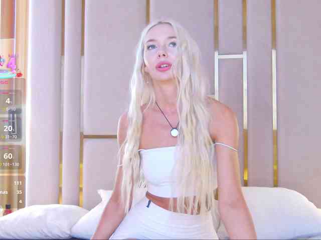 WhiteGirl-one webcam