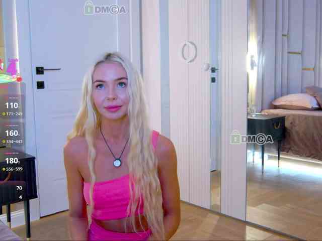 WhiteGirl-one webcam