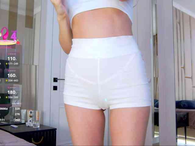 WhiteGirl-one webcam