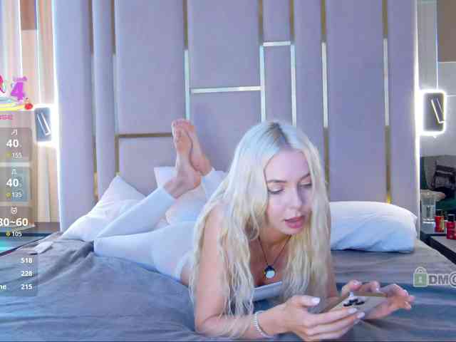 WhiteGirl-one webcam