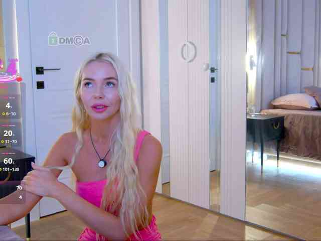 WhiteGirl-one webcam