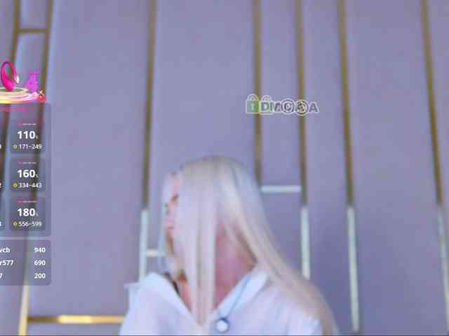 WhiteGirl-one webcam