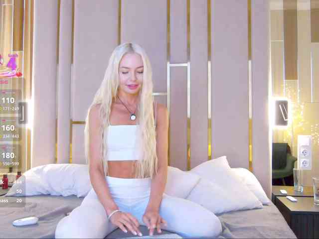 Модель: WhiteGirl-one