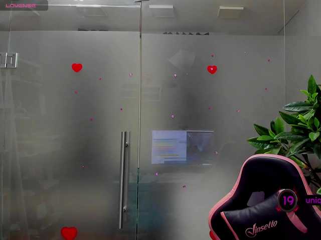 SarahStone live cam on BongaCams