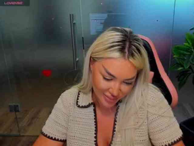 SarahStone webcam