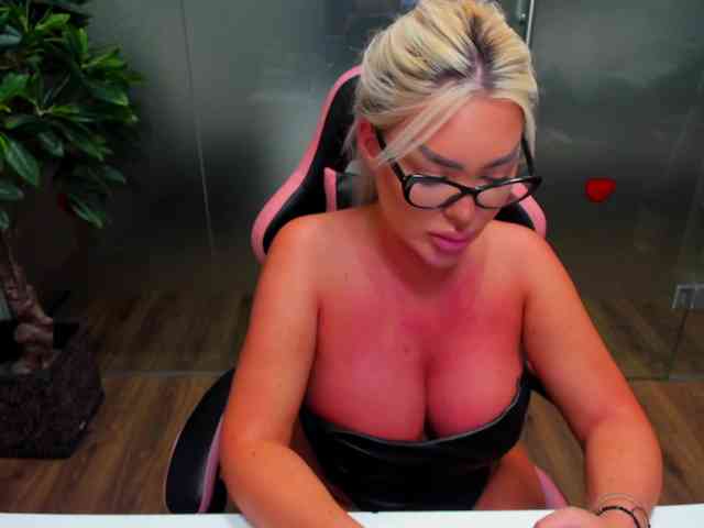 SarahStone webcam