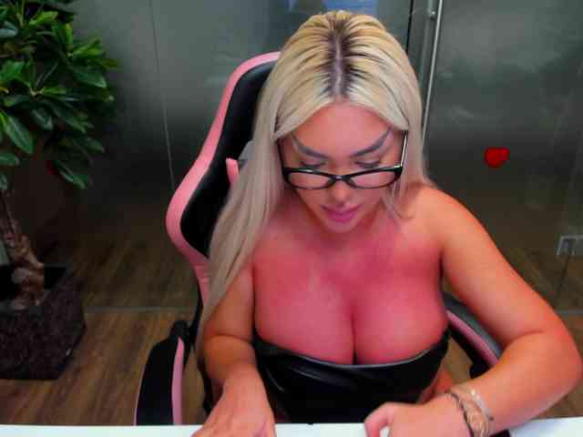 SarahStone webcam