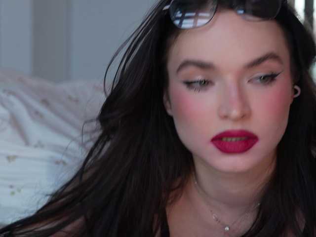 Merrimarina's BongaCams show and profile