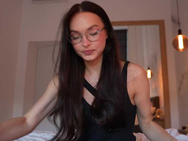 blackvelveet live cam preview