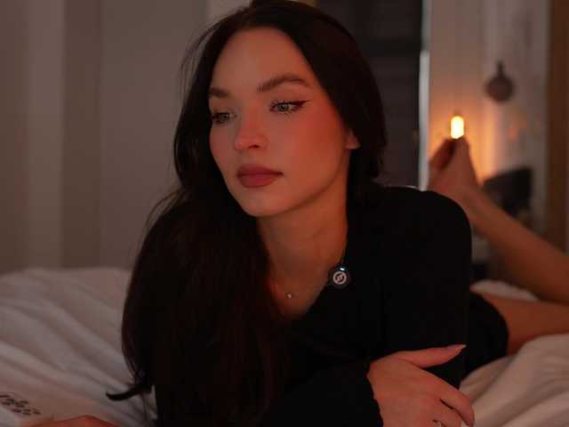 blackvelveet live cam preview