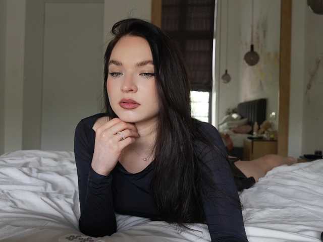 Sex chat gratuit in direct cu Merrimarina pe BongaCams