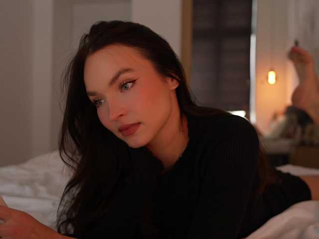 blackvelveet live cam preview