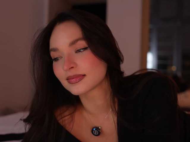 blackvelveet live cam preview