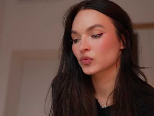 blackvelveet live cam preview