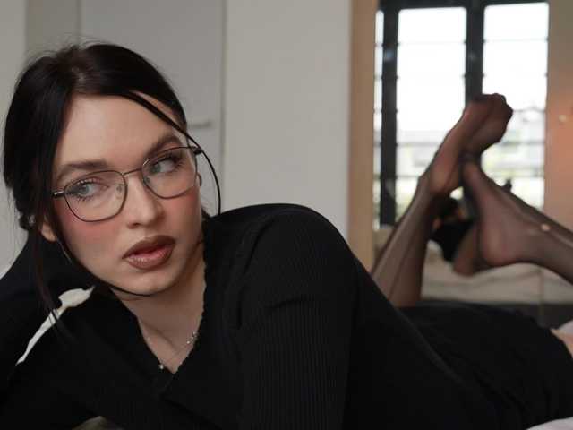 Merrimarina's BongaCams show and profile